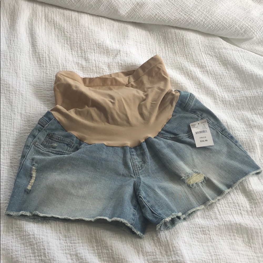 Motherhood Maternity denim shorts size small